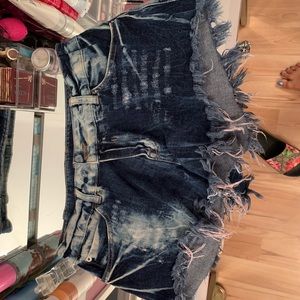 Distressed shorts